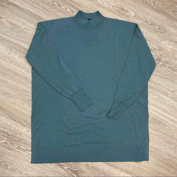 Uniqlo Wool Mock Neck Tunic Sweater With Side Slits - Picture 3 of 6